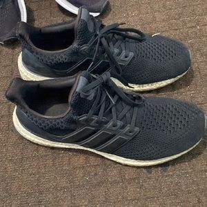 Mens ultra boosts size 9